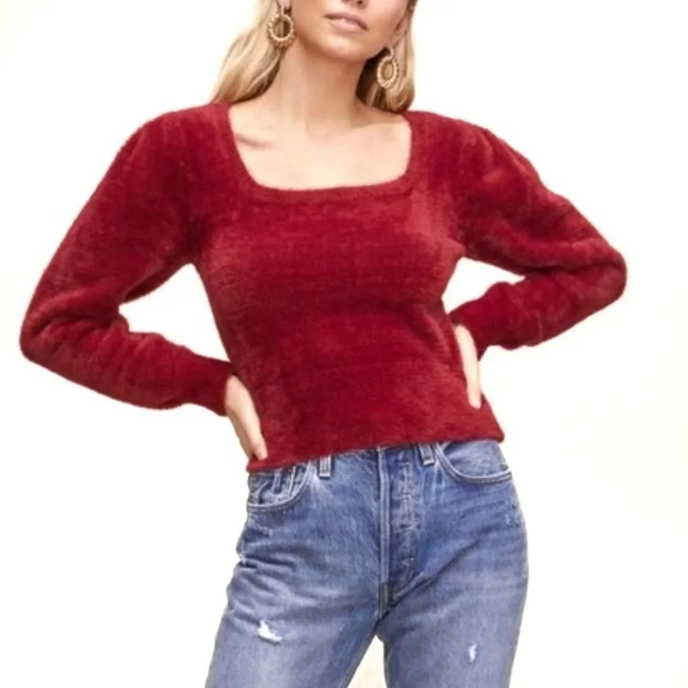 ASTR The Label Fuzzy Cropped Sweater Square Neckline M Wine Maroon Puff Shoulder